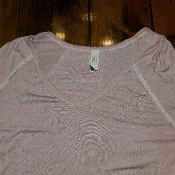 Light, Soft Long Sleeve Pale Pink Tee Medium - Picture 5 of 9